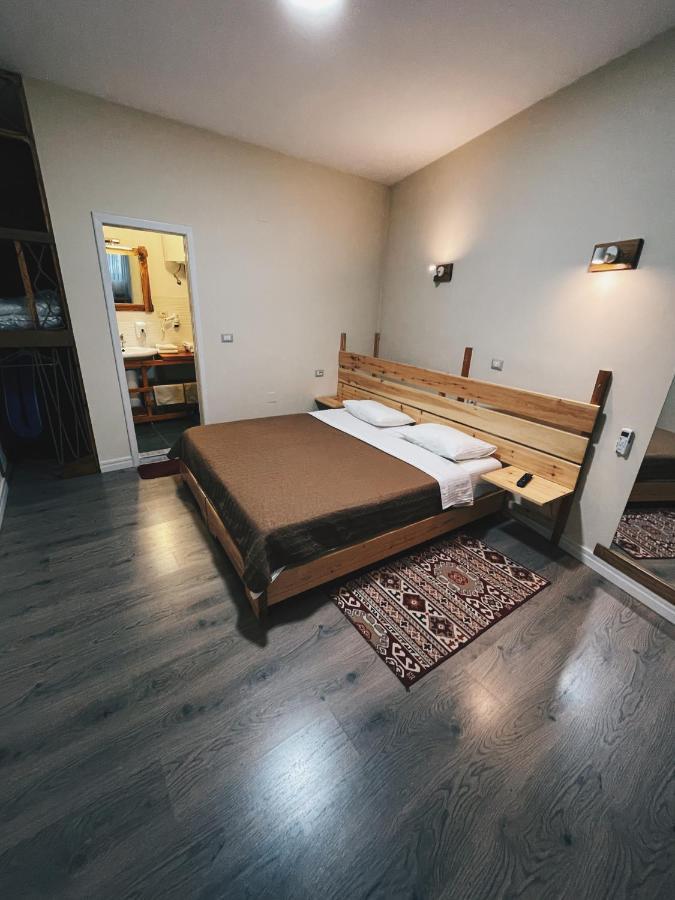 At Pikotiko'S - Korca City Rooms For Rent Esterno foto