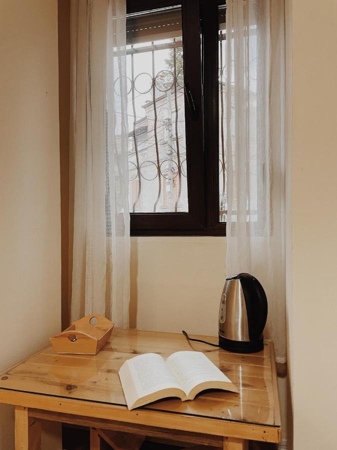 At Pikotiko'S - Korca City Rooms For Rent Esterno foto