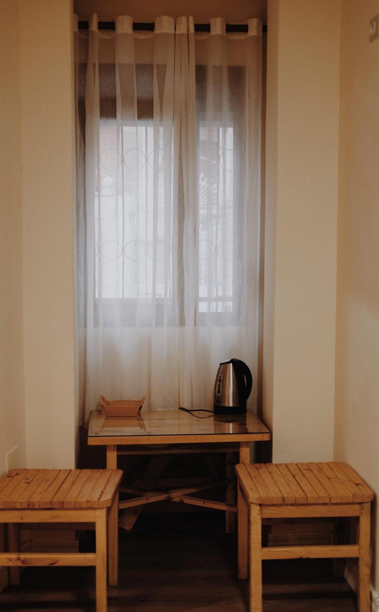 At Pikotiko'S - Korca City Rooms For Rent Esterno foto